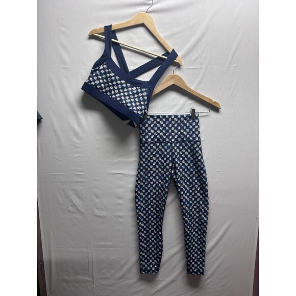 Oasis PureLuxe Fabletics Womens M High-Waisted 7/8 leggings top set Blue Daisy - Picture 1 of 10